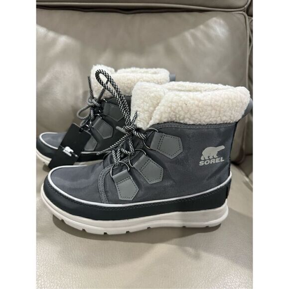 SOREL NWT Explorer Carnival with Faux Fur Collar - Picture 5 of 12